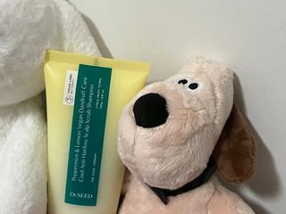 닥터시드 페퍼민트 앤 레몬 비건 비듬케어 쿨 탈모 두피 스크럽 샴푸 — 5점을 준 리뷰어가 2024년 7월 올린 사용 사진