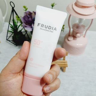 [후르디아] 모공블러 비건 선 프라이머 — 5점을 준 리뷰어가 2022년 5월 올린 사용 사진