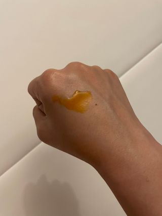유니베르소 로즈힙 오일 15ml — 3.5점을 준 리뷰어가 2021년 7월 올린 사용 사진