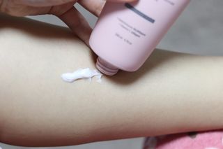 오투에니원 인컨보 바디 퍼퓸 크림 200ml — 4.5점을 준 리뷰어가 2022년 12월 올린 사용 사진