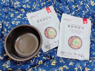 요리반상회 용문해장국 2팩 + 뚝배기 1개 — 5점을 준 리뷰어가 2021년 3월 올린 사용 사진
