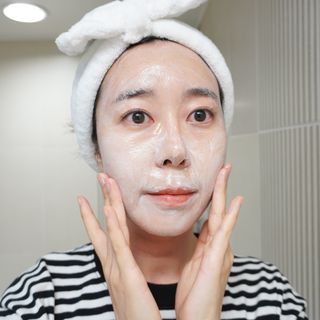 로우퀘스트 베리어 인핸싱 클렌저 190ml — 5점을 준 리뷰어가 2023년 10월 올린 사용 사진