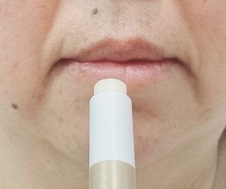 더사가오브수 [사가수] 효혜윤 보태니컬 에너지 에센스인로션 20ml /아이포올 스틱 3g — 5점을 준 리뷰어가 2023년 3월 올린 사용 사진