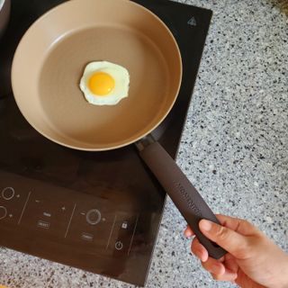 모멘토 마론 프라이팬 26cm 3종 (26cm팬/26cm웍팬/호환 스티머+돔뚜껑) — 5점을 준 리뷰어가 2022년 9월 올린 사용 사진