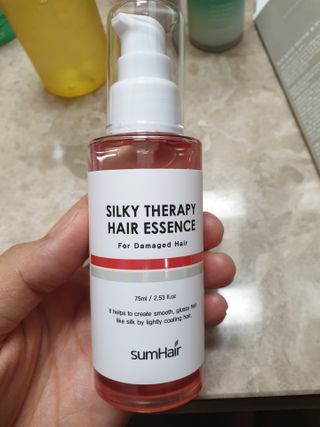 썸헤어 / SUMHAIR 썸헤어 실키 테라피 헤어 에센스 — 5점을 준 리뷰어가 2021년 6월 올린 사용 사진