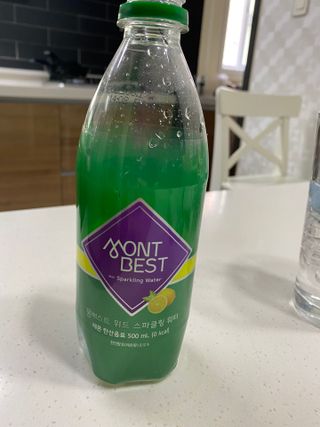 몽베스트 Montbest with Sparkling water Lemon OR Lime 20병(랜덤) — 5점을 준 리뷰어가 2021년 10월 올린 사용 사진