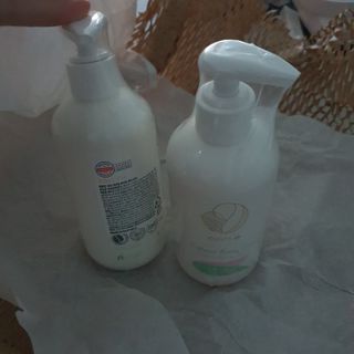 mom e 맘이 내추럴 베이비 케어 샴푸앤바스+로션 — 5점을 준 리뷰어가 2021년 1월 올린 사용 사진