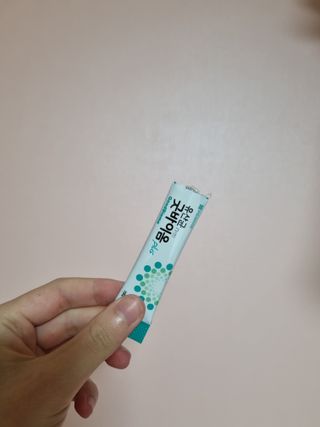 프리마인 유산균 국가지정연구소 선정, 살아있는 생유산균 200억 마리의 힘. 유산균n굿바이옴플러스 — 5점을 준 리뷰어가 2021년 11월 올린 사용 사진