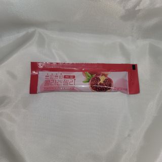 헬스업_쁘띠쁘띠석류콜라겐젤리_20g x 14포 — 5점을 준 리뷰어가 2021년 2월 올린 사용 사진