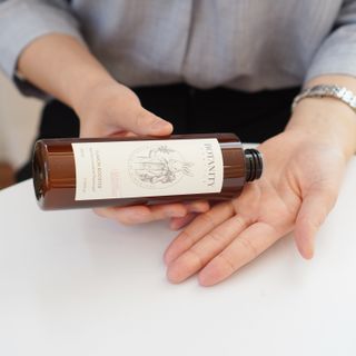 [패키지리뉴얼]보타니티 진정 결케어 플라본 부스터 210ml / 플라본 세럼 50m — 5점을 준 리뷰어가 2022년 6월 올린 사용 사진