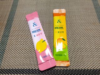 비타앤C 레몬맛, 망고맛 — 5점을 준 리뷰어가 2021년 8월 올린 사용 사진