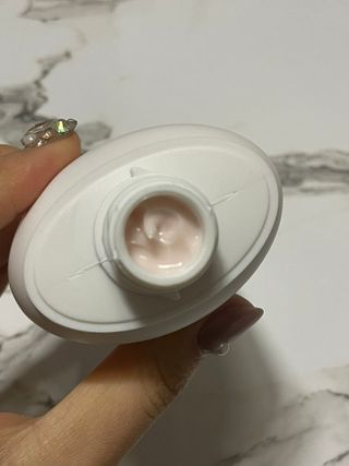 위시스 프리미엄 글루타치온  화이트닝 바디로션 — 4점을 준 리뷰어가 2023년 2월 올린 사용 사진