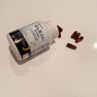 프리마인 홍삼의 강력한 에너지, 이제는 흡수율을 높인 최첨단 캡슐로 간편하게 초고속 충전하세요. — 3점을 준 리뷰어가 2022년 10월 올린 사용 사진