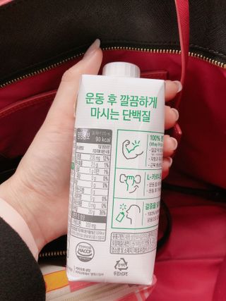 셀렉스스포츠 셀렉스 스포츠 웨이 프로틴 복숭아_ 330ml x 12팩 — 5점을 준 리뷰어가 2021년 3월 올린 사용 사진