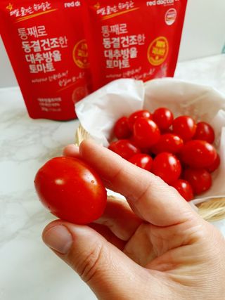 레드닥터 대추방울토마토 + 통째로 동결건조한 대추방울토마토 — 5점을 준 리뷰어가 2022년 12월 올린 사용 사진