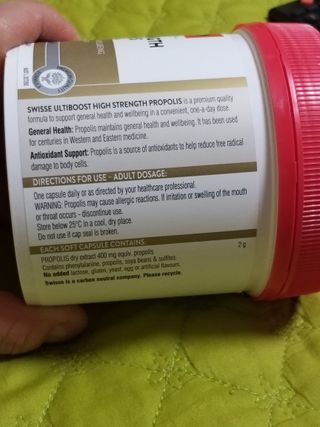 Swisse 스위스 고함량 프로폴리스 2,000mg 210정 — 5점을 준 리뷰어가 2021년 11월 올린 사용 사진