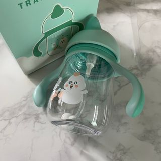 유비맘 트라이탄 코니빨대컵_컬러 랜덤 발송 — 4.5점을 준 리뷰어가 2021년 1월 올린 사용 사진