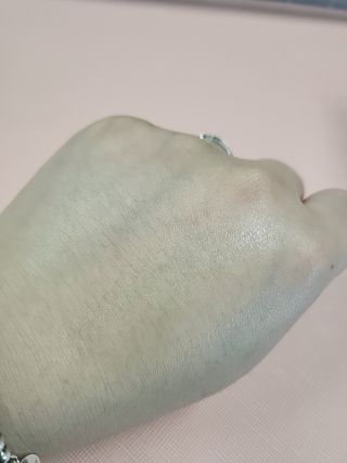 스킨큐어 산다화 카멜리아 안티 링클 멀티밤 — 5점을 준 리뷰어가 2022년 10월 올린 사용 사진