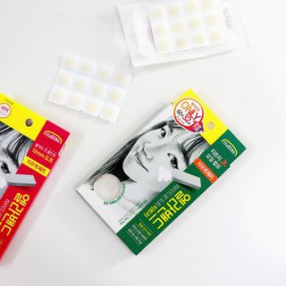 올리브영 엘라밴드 하이드로 도트 스팟패치 12mm, 티트리 — 5점을 준 리뷰어가 2022년 10월 올린 사용 사진