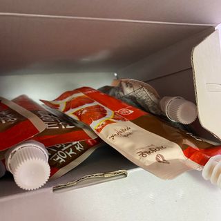 자연에온 핑크 자몽 착즙 100mL 10개입 1BOX +가 득담은 자몽 콜라겐 젤리스틱 1BOX — 5점을 준 리뷰어가 2021년 6월 올린 사용 사진