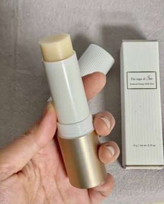 [사가수] 민감피부를 위한 진정 항산화 안티에이징, 더사가오브수 효혜윤 보태니컬 에너지 아이포올 스틱 — 4점을 준 리뷰어가 2023년 2월 올린 사용 사진