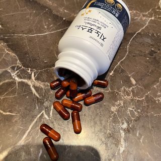 프리마인 홍삼의 강력한 에너지, 이제는 흡수율을 높인 최첨단 캡슐로 간편하게 초고속 충전하세요. — 5점을 준 리뷰어가 2022년 9월 올린 사용 사진