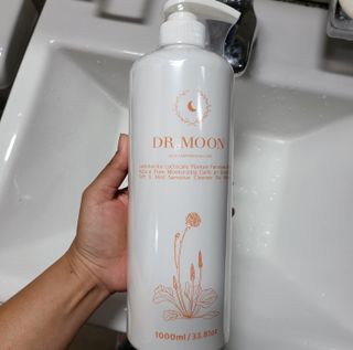 프리[닥터문] 유산균 락토케어 질경초 여성청결제 1000ml (젤타입) — 5점을 준 리뷰어가 2022년 6월 올린 사용 사진