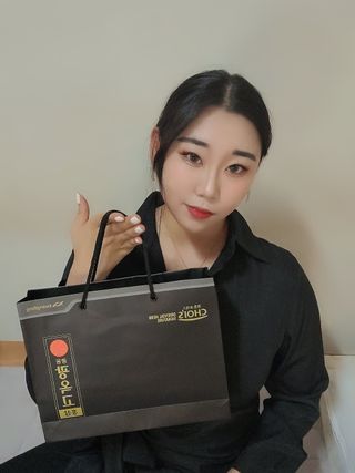 [광동제약] 광동 광옥고 홍삼 본 30포+쇼핑백 증정 — 5점을 준 리뷰어가 2021년 12월 올린 사용 사진