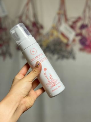 MF프리 [닥터문] 유산균 락토케어 질경초 여성청결제 200ml (폼타입) — 5점을 준 리뷰어가 2022년 7월 올린 사용 사진