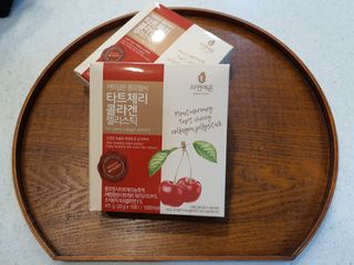 자연에온 가득담은 몽모랑시 타트체리 콜라겐 젤리스틱 — 5점을 준 리뷰어가 2021년 1월 올린 사용 사진