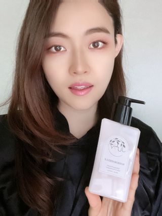 줄라이 모닝 _ JULY MORNING 줄라이모닝 하이드레이팅 퍼퓸드 바디앤핸드 에멀젼 — 5점을 준 리뷰어가 2022년 3월 올린 사용 사진