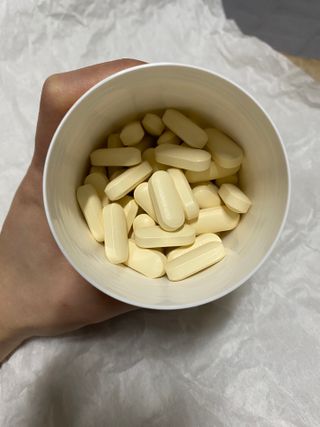 Swisse 스위스 고함량 비타민 C 1000mg — 4.5점을 준 리뷰어가 2021년 3월 올린 사용 사진
