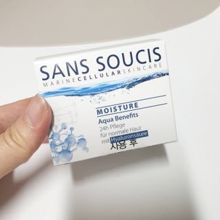 산수시 아쿠아 베네핏 24h 수부지 물광 속건조 수분크림 50ml — 5점을 준 리뷰어가 2021년 7월 올린 사용 사진
