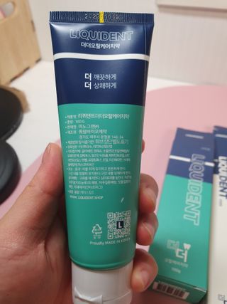 리퀴덴트 오랄케어 온가족용 리퀴덴트 더더 오랄케어 무불소 치약 + 임상시험완료 이중 미세 엠보싱 칫솔 올데이세트 — 5점을 준 리뷰어가 2021년 1월 올린 사용 사진
