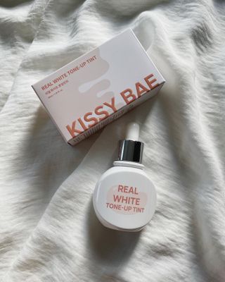 KISSY BAE 키시베이 키시베이 리얼화이트 톤업틴트 — 5점을 준 리뷰어가 2021년 7월 올린 사용 사진