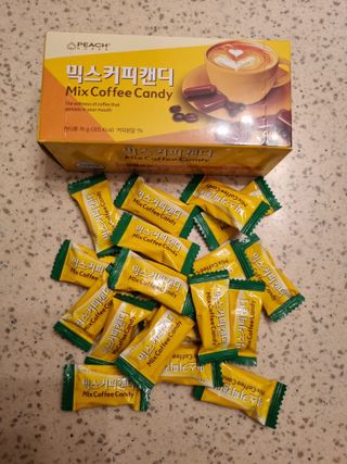(주) 피치코리아 믹스커피캔디76g x2개입 — 5점을 준 리뷰어가 2022년 11월 올린 사용 사진