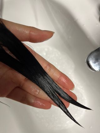 프리마인 더이상 뻣뻣하고 효과없는 탈모샴푸는 NO. 근본부터 케어하는 셀베이스 그린티샴푸(500ml) — 5점을 준 리뷰어가 2023년 3월 올린 사용 사진