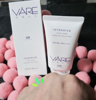 바르셀 톤업 무기자차 자외선차단제 순한 선크림 인텐시브 선 젠 50ml — 5점을 준 리뷰어가 2021년 11월 올린 사용 사진