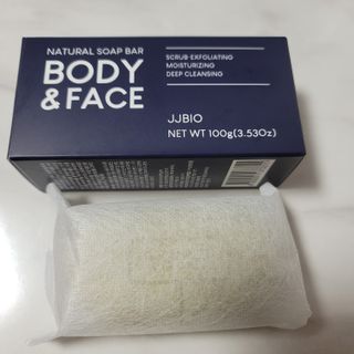 제이제이바이오 허브마사지바 올인원 알약비누 — 5점을 준 리뷰어가 2022년 3월 올린 사용 사진