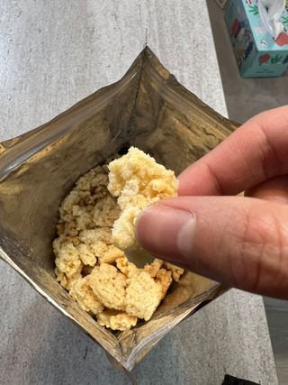 미즈꼬레아 치즈맛 누룽지크리스피 — 5점을 준 리뷰어가 2022년 3월 올린 사용 사진