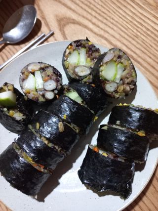 해풀잎 누구나 김밥*1ea [(혼합야채 35g *1ea,  김밥김 (5g, 5ea),  양념간장 (6g, 5ea), 참기름(5g, 2ea)] — 5점을 준 리뷰어가 2022년 7월 올린 사용 사진
