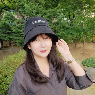 [스테이피플] STAYPEOPLE BUCKET HAT (BLACK) — 5점을 준 리뷰어가 2022년 9월 올린 사용 사진