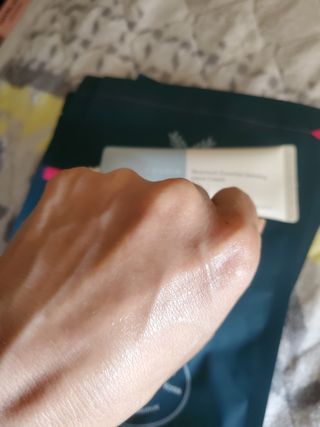 [후르디아] 끈적임 없는 착한성분 비건  핸드크림 3종 — 5점을 준 리뷰어가 2022년 10월 올린 사용 사진