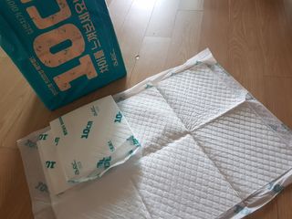 아베크 펫 와이드 프리미엄 중형 애견 강아지 배변 패드 54매 1팩 45g — 5점을 준 리뷰어가 2021년 7월 올린 사용 사진