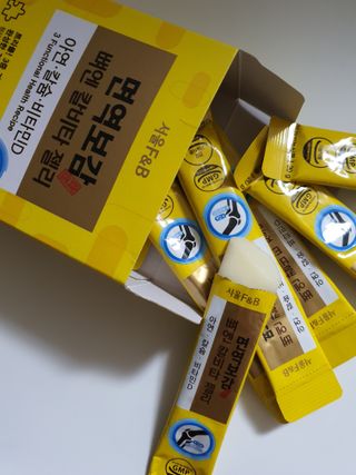 서울에프엔비 면역보감 뼈엔 칼비타 젤리 아연·칼슘·비타민D 20g X 15포 — 4점을 준 리뷰어가 2021년 11월 올린 사용 사진