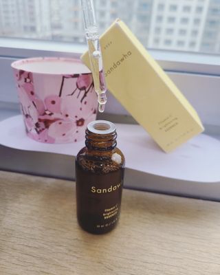 스킨큐어 산다화 비타민c 화이트닝 에센스 30ml — 5점을 준 리뷰어가 2021년 8월 올린 사용 사진