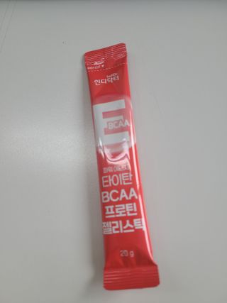 [인디닥터] 타이탄 BCAA 프로틴 젤리스틱 — 3점을 준 리뷰어가 2022년 5월 올린 사용 사진