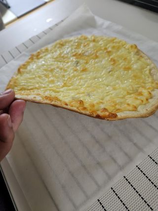 [푸딩팩토리] 10인치 씬피자 3종 택2_베샤멜 고르곤졸라/불고기/고르곤졸라 — 5점을 준 리뷰어가 2022년 5월 올린 사용 사진
