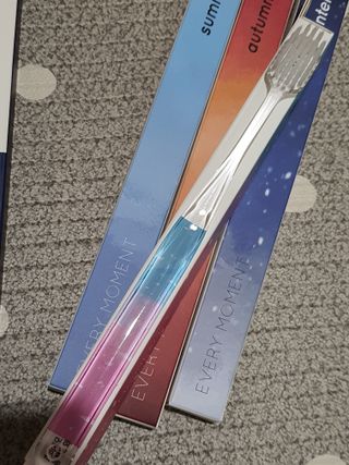 에브리모먼트 에브리 모먼트 칫솔 Every moment toothbrush — 4.5점을 준 리뷰어가 2022년 2월 올린 사용 사진