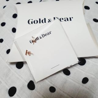 [골드앤디어]14k 미니 스틱 바 귀걸이_3color — 5점을 준 리뷰어가 2021년 6월 올린 사용 사진